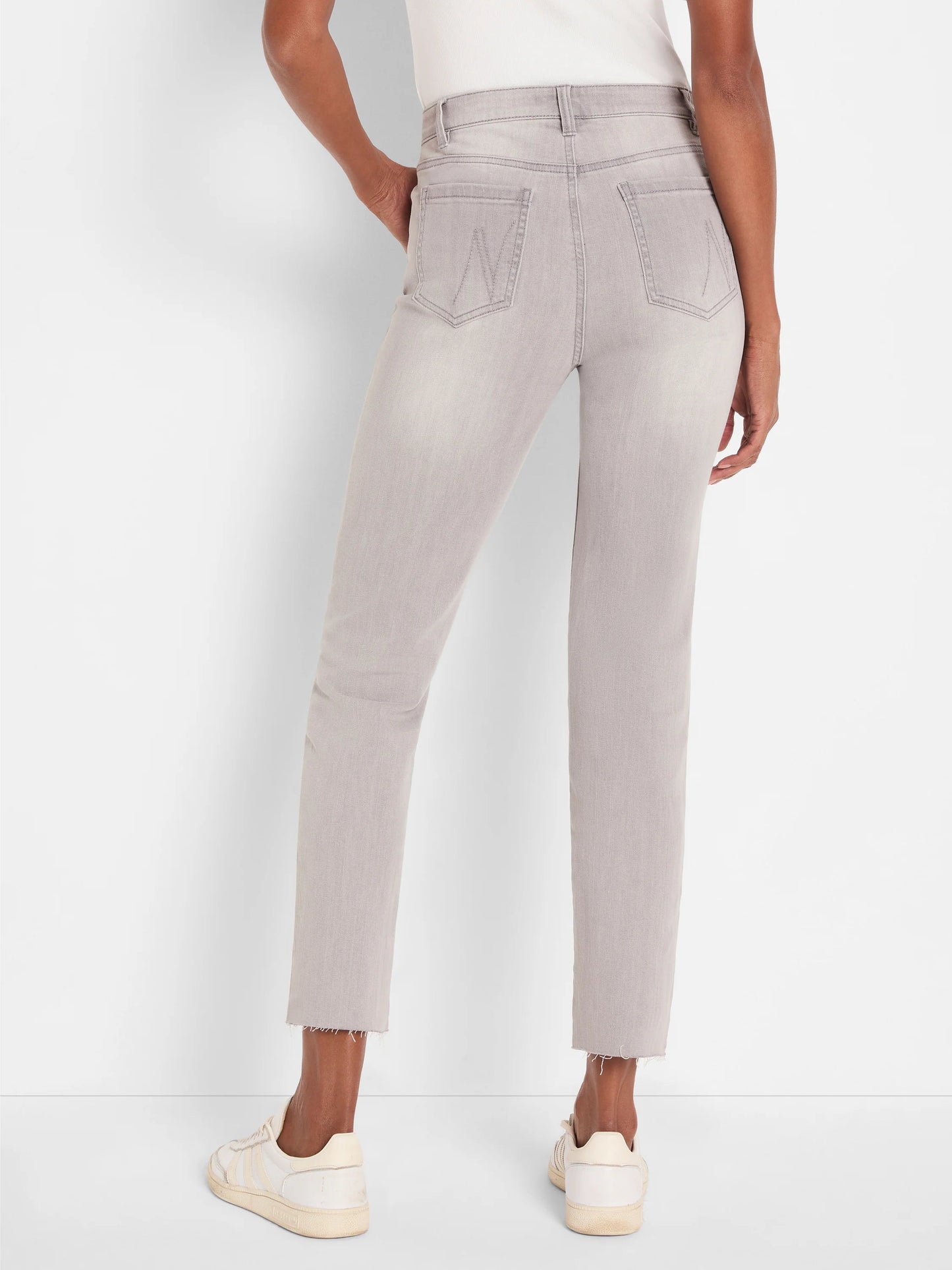 Daytrip Straight Ankle Jeans