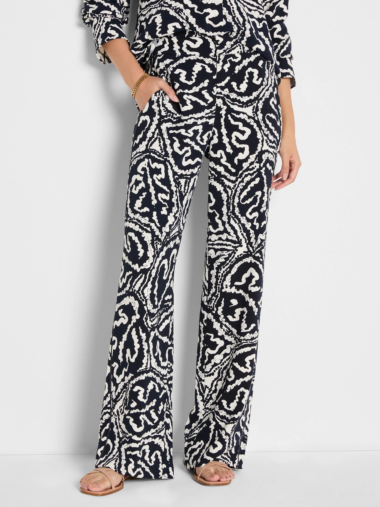 Indigo Leaf Eliot Wide-Leg Pant