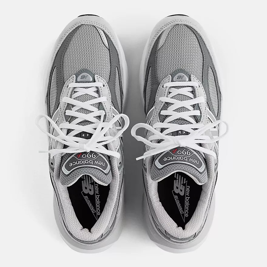 New Balance W990 Sneaker